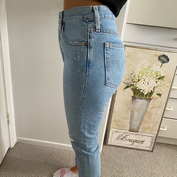 Levi Jeans - Picture 3 of 5